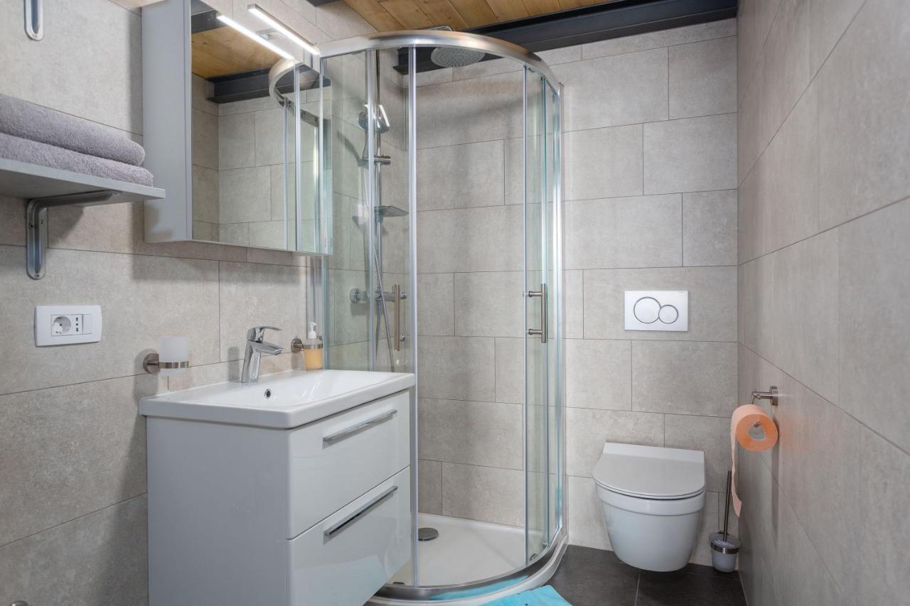 Gallery Apartment In Skrbcici ภายนอก รูปภาพ